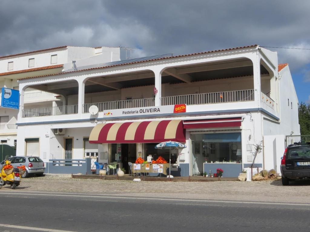 Guest House Oliveira โบลิเคมี ภายนอก รูปภาพ